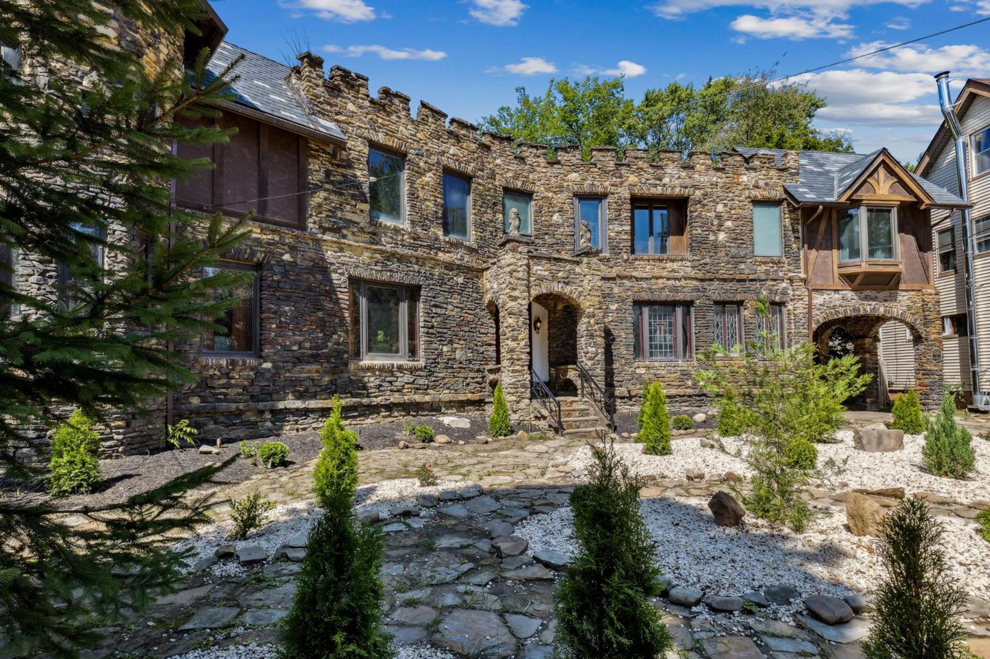 Enchanted Castle - Your Royal Getaway Awaits Cleveland Esterno foto